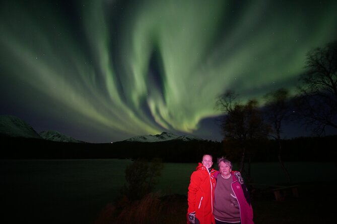 Watching The Aurora Dance - Meeting at SkirriKystens Mathus: easy start, easy end
